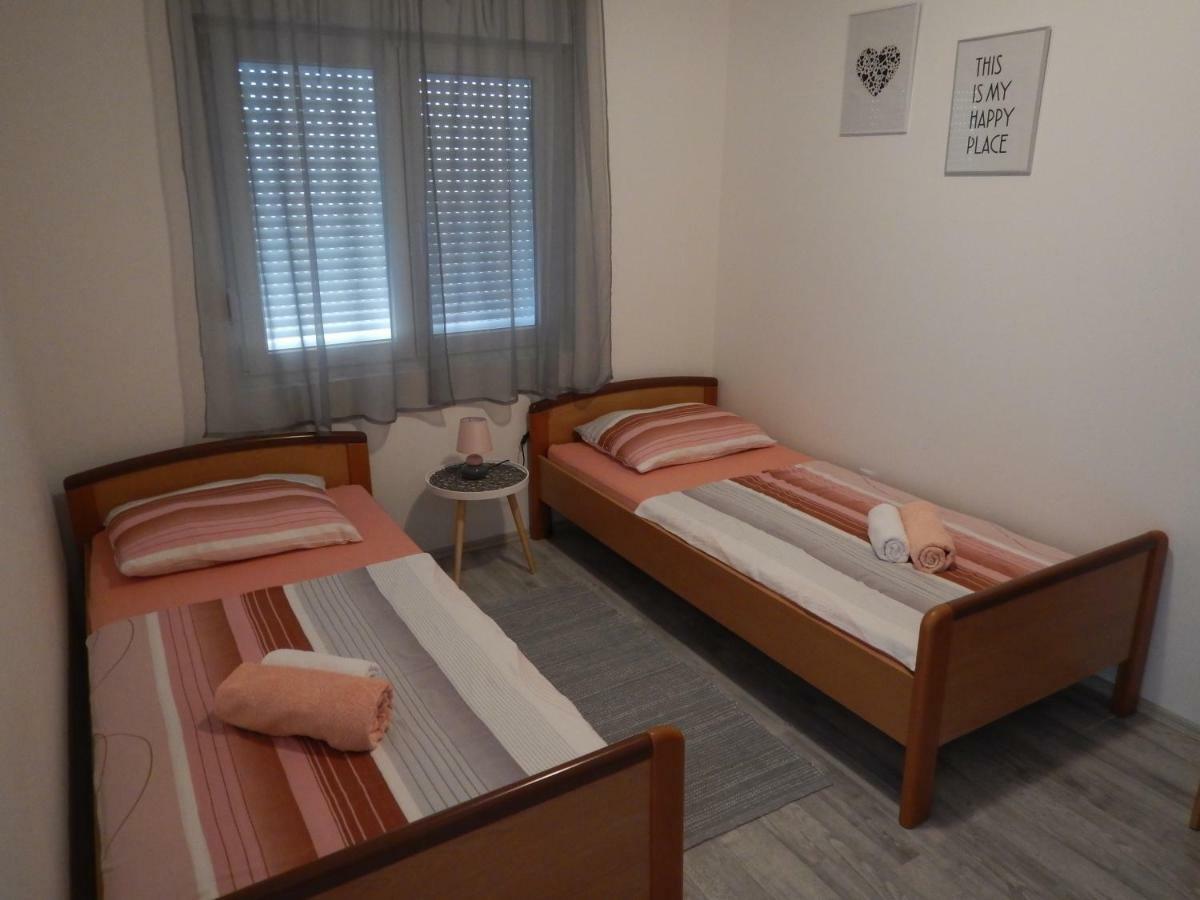 Apartman Ivankovic*** PUY Eksteriør bilde
